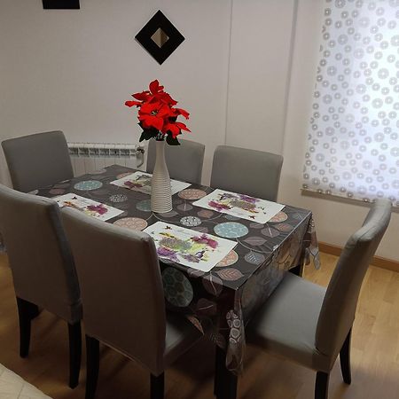 Piso Xunqueira Apartment Viveiro Bagian luar foto
